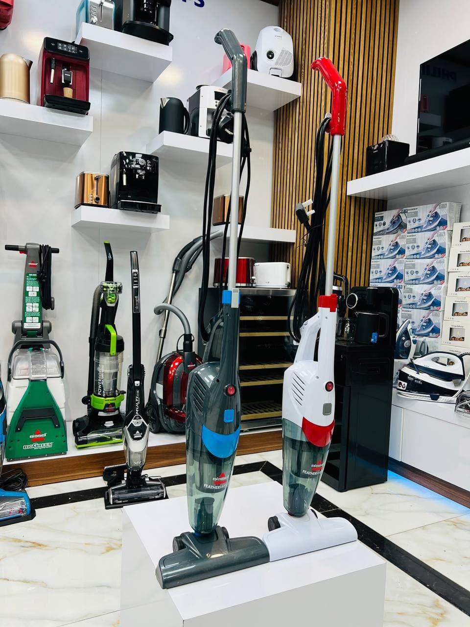 جاروبرقی عصایی بیسل اصلی مدل  FeatherWeight 2024G