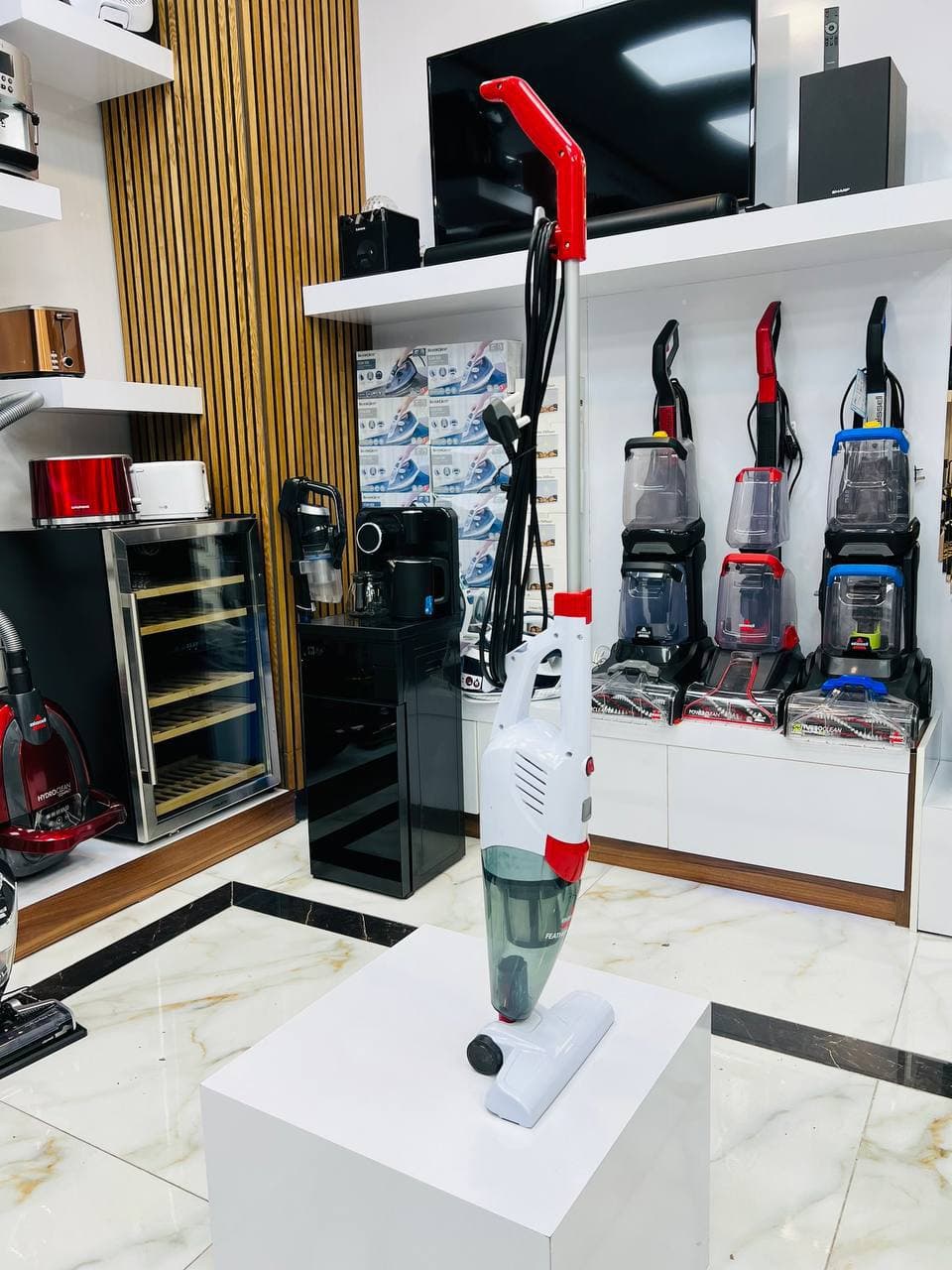 جاروبرقی عصایی بیسل اصلی مدل  FeatherWeight 2024G
