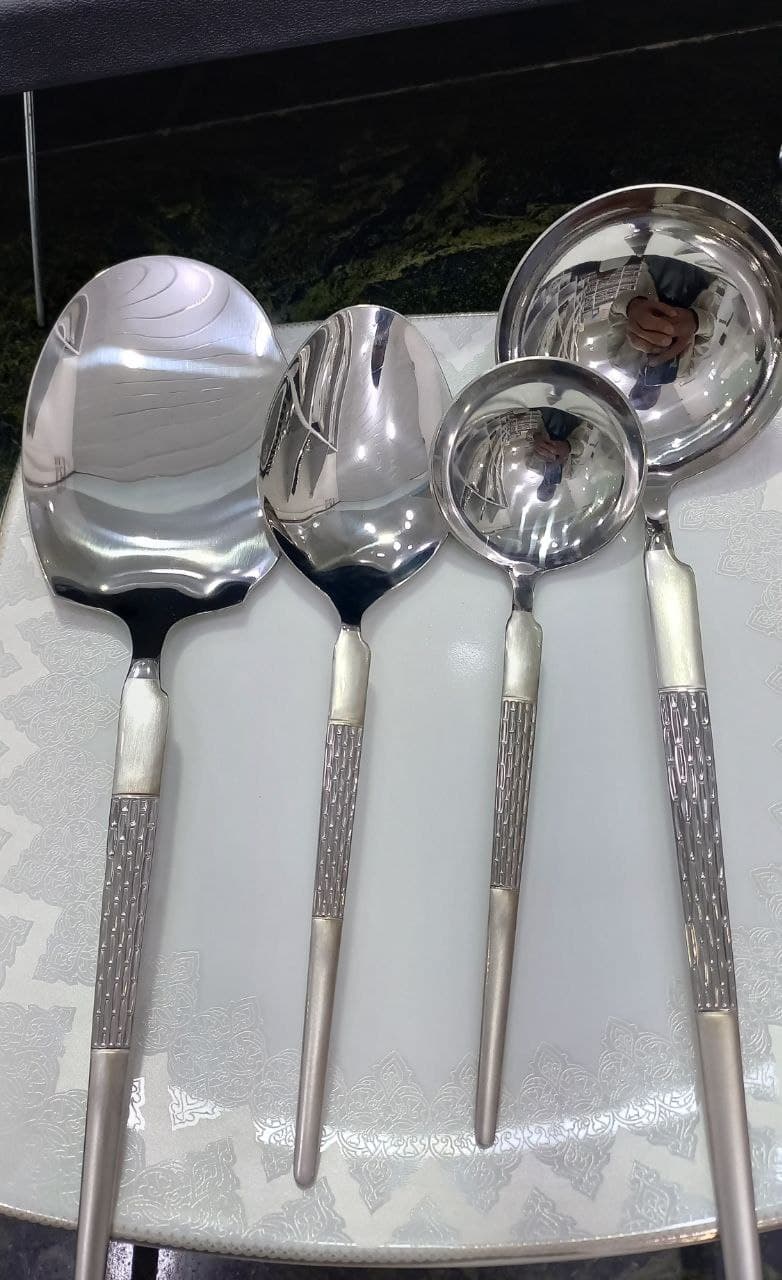 کیفیت سرویس قاشق و چنگال 30 نفره 161 پارچه اس جی دور طلایی
